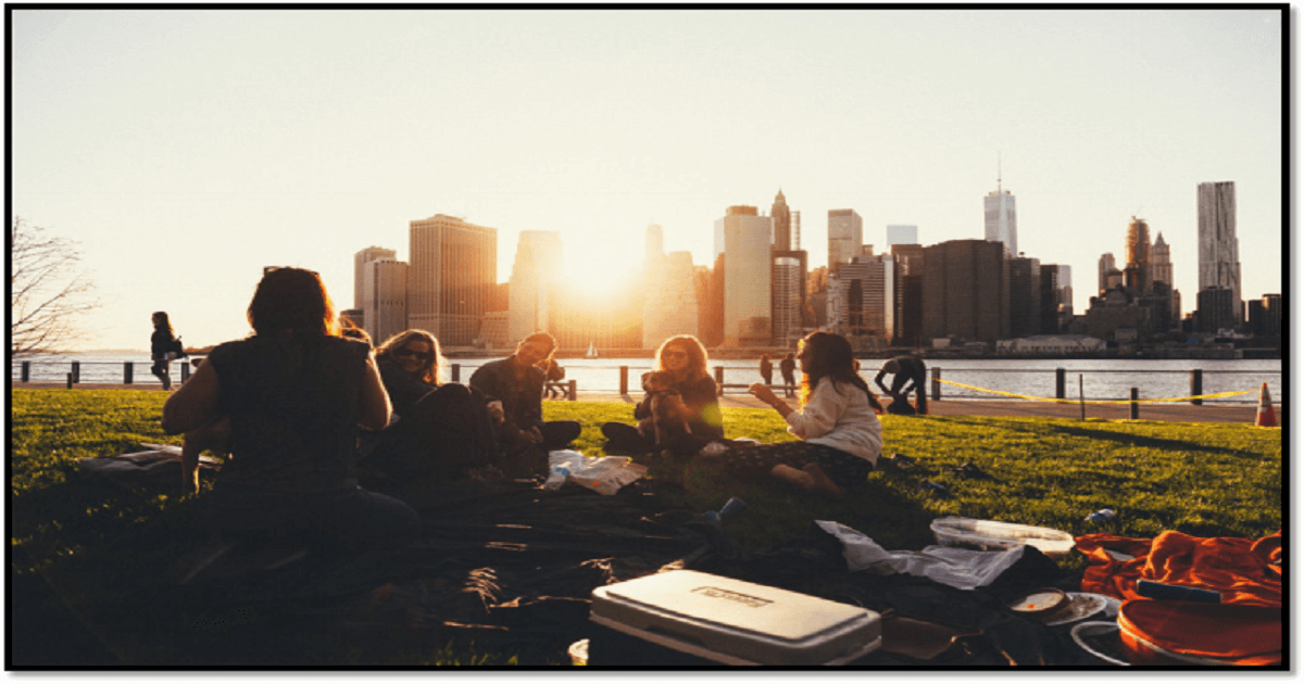 How to Host an Annual Family Picnic without Losing Your Mind